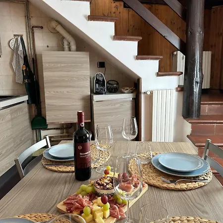 Dina's Flower House Prázdninový dům Lierna