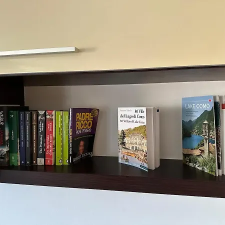 Dina's Flower House Lierna