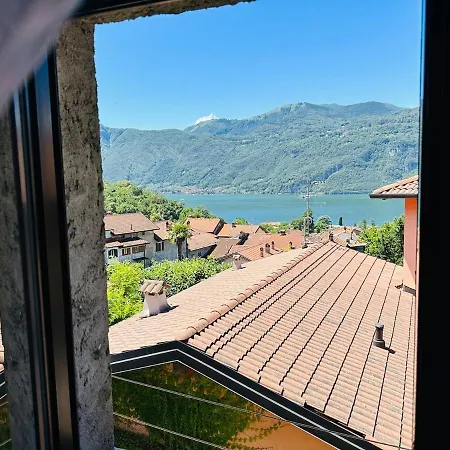 Dina's Flower House Dom wakacyjny