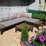 בית נופש Dina's Flower House