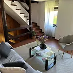 בית נופש Dina's Flower House